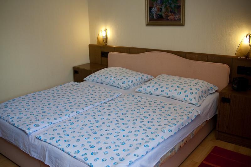 Holp Panzio Hotel Balatonfoldvar Exterior photo
